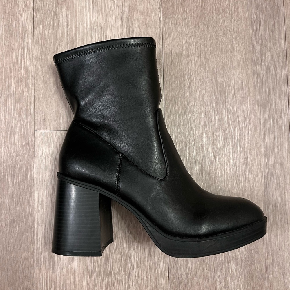 Mix No. 6 Black Ankle Platform Heel Boots